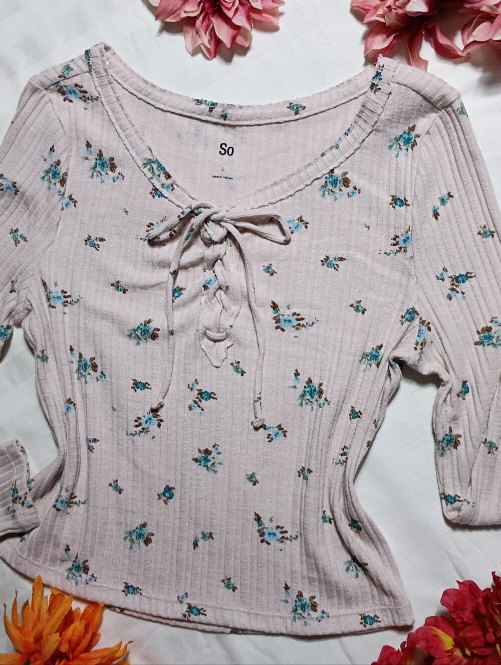 SO Pink Floral Ribbed Lace-Up Long Sleeve Crop Top